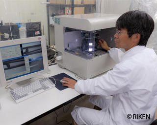 先端光学素子開発チーム研究概要画像 先端光学素子開発チーム研究概要画像